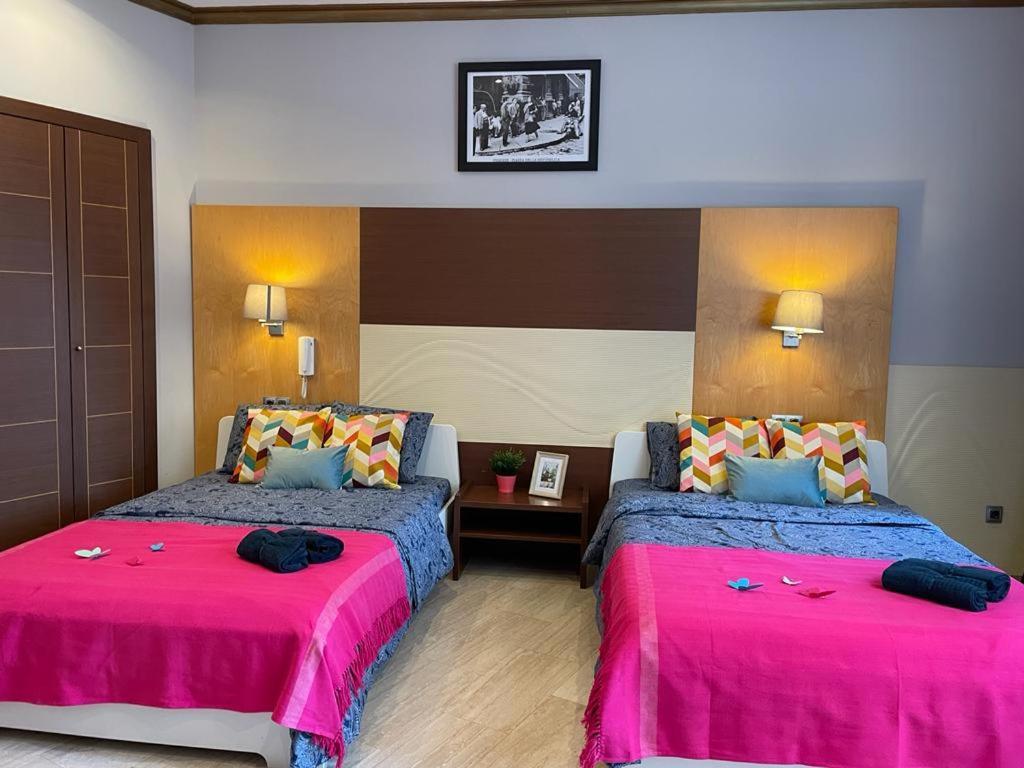By La Rambla Rooms Barcelona Exterior foto